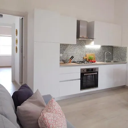 Апартаменты Patio House Синискола