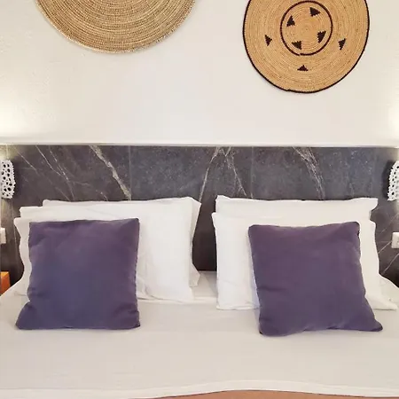 Patio House Апартаменты Синискола