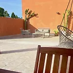 Апартаменты Patio House
