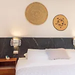 Апартаменты Patio House *