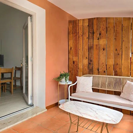 Patio House Apartment